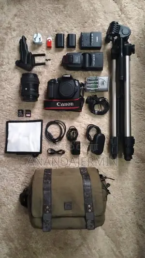 Canon 60D Kamera ya DSLR na Vifaa