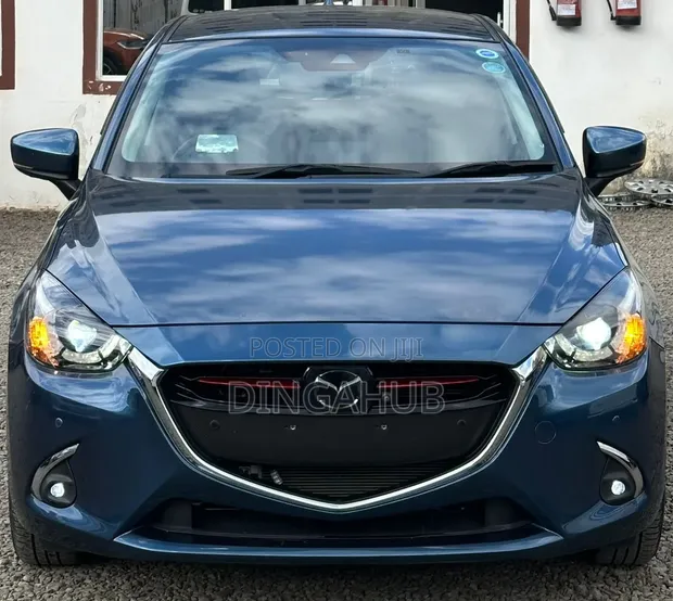 Mazda Demio 2019 Blue - 1