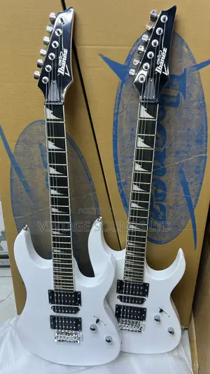 Ibanez GIO GRG170DX Gitaa la Umeme - Nyeupe