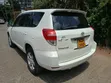 Toyota Vanguard 2010 White - 2
