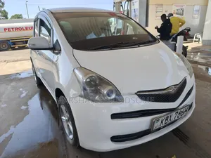 Toyota Ractis 1.5 FWD 2006 - White