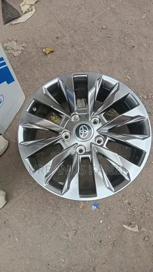 New Toyota Land Cruiser Prado V8 20-Inch Rims