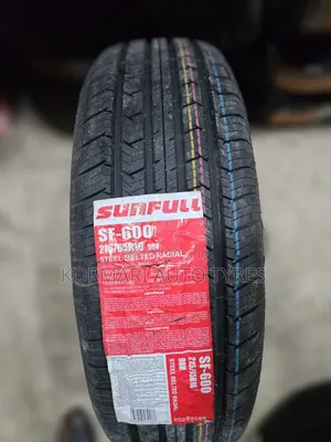 Tairi ya Sunfull 215/65R16