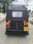 TVS 2020 Nyeusi Tatu-Wheeler - 3
