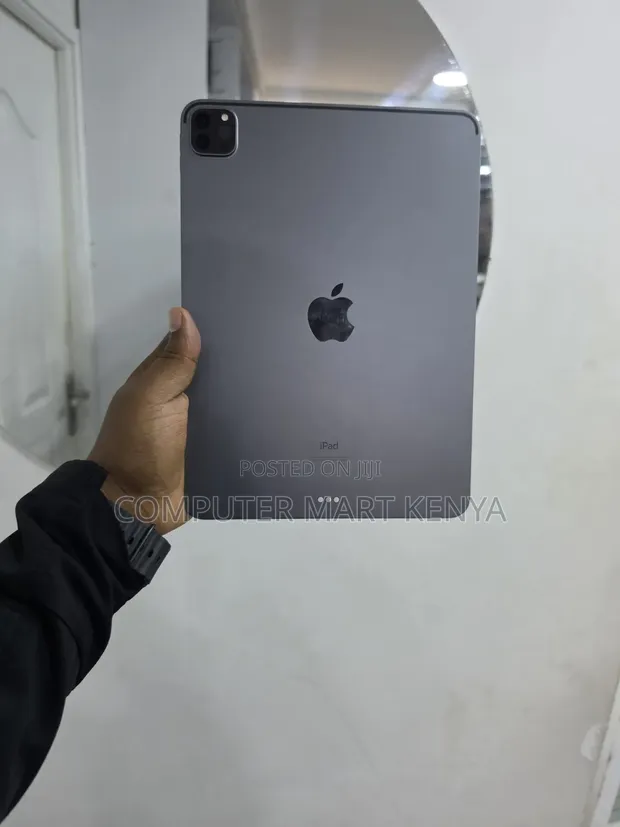 Apple iPad Pro 11-inch (3rd Gen) 256GB Space Gray - 1