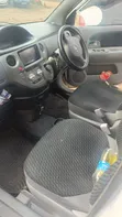 Toyota Sienta 2010 White - 2