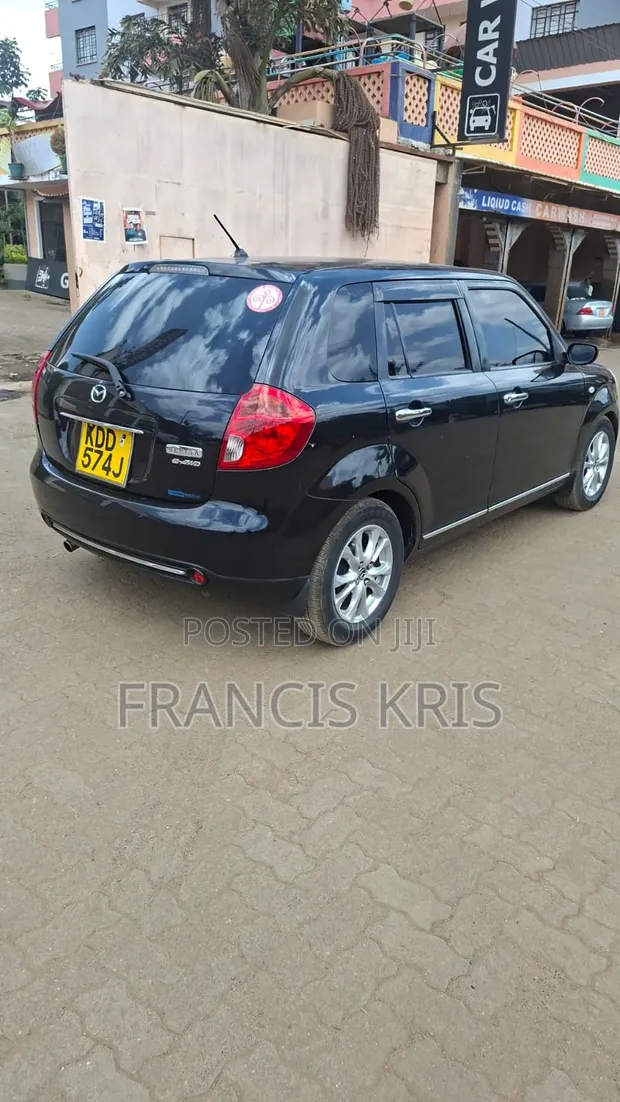 Mazda Verisa 2013 - 1