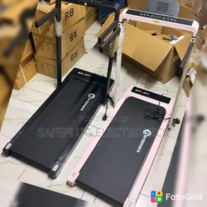 Euromax Walking Pad na Handrails - Treadmill inayokunjwa