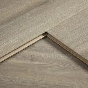 Elegant Wooden Laminate Flooring
