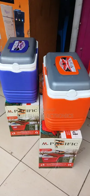 Large 25L Ice Cooler Box - Portable Outdoor Chiller