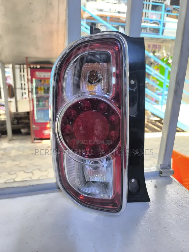 Suzuki Hustler Taillight Iliyotumika (Ex-Japan) - 1