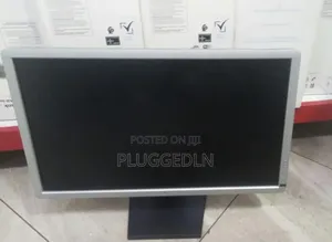 Dell 23 Inch Monitor na VGA, DisplayPort, DVI