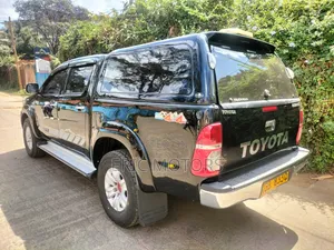 Toyota Hilux Double Cab 2008