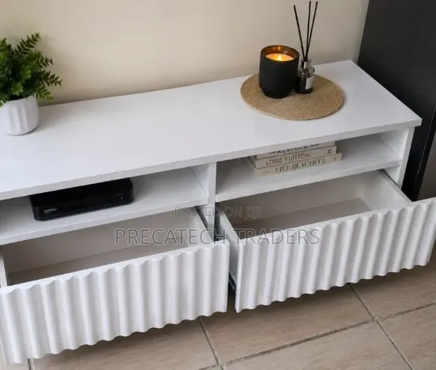 Modern Luxury TV Stand na Rafu & Kabati la Kuhifadhia - 1