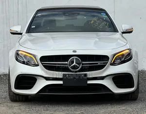 Mercedes-Benz C63 AMG 2019 Nyeupe