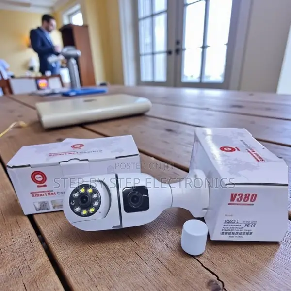 Full Color Night Vision Dual Lens PTZ WiFi Bulb Camera - 1