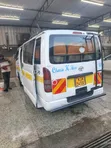 Toyota HiAce 2011 - Nunua na Endesha - 5