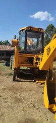 JCB 4CX Backhoe Loader - Inahitaji Injini - 4