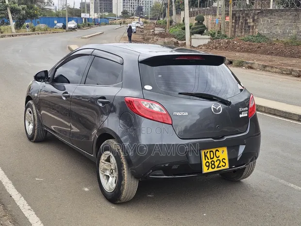 Mazda Demio 2014 Kijivu - 1