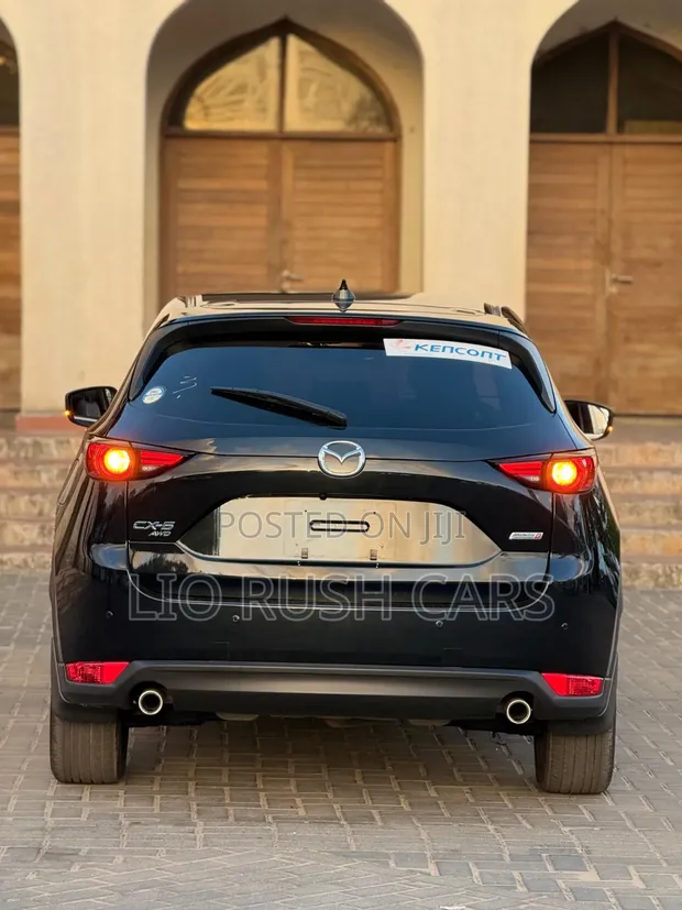 Mazda CX-5 2021 Nyeusi - 1