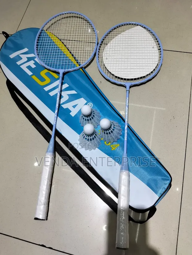 Quality Badminton Racket Set with Bag & 3 Shuttlecocks - 1