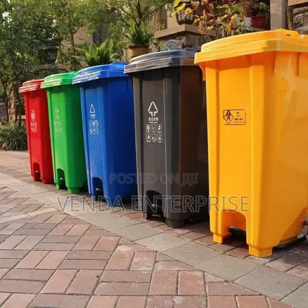100 Liter Pedal Bin with Wheels - 1