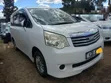 Toyota Noah 2.0 158hp FWD (8 Seater) 2013 Pearl - 1