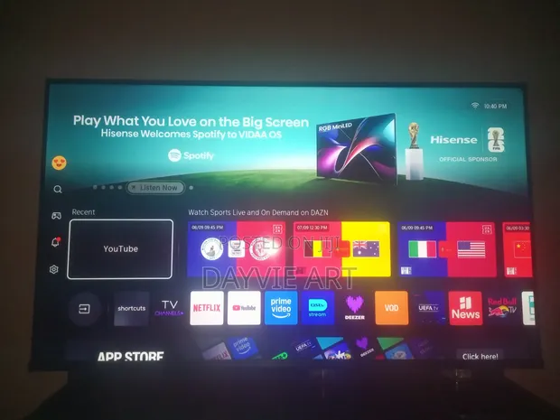 Hisense 43" QLED 4K UHD Smart TV (VIDAA OS, Dolby Audio) - 1