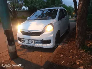 Daihatsu Mira 2014 Nyeupe