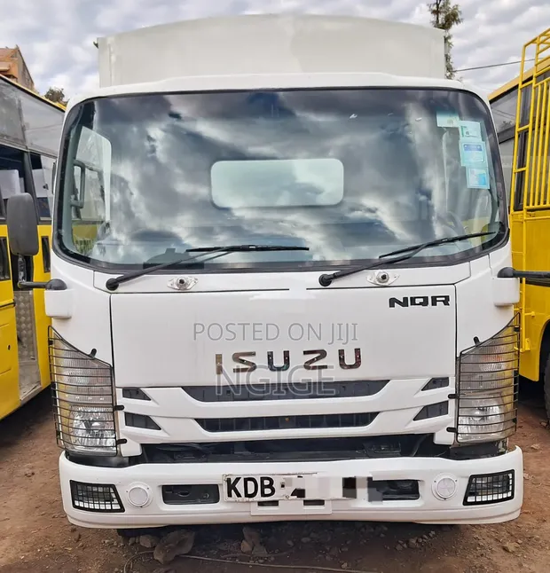 Isuzu NQR Truck - Closed Body - 1