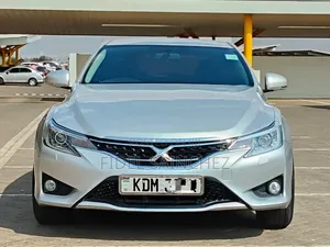 Toyota Mark X 2.5 AWD 2016 Nyeupe