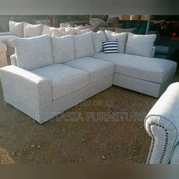 Kochi ya L-Shape ya Seater 5 - Grey Mwepesi - 1