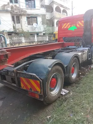 Mercedes-Benz Actros 3340 DTDOBI Head ya Trailer - KES 5.5M