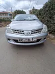 Nissan Tiida 2009 Silver - 1