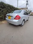 Nissan Tiida 2009 Silver - 4
