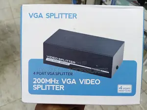 4-Port VGA Splitter 200MHz High-Resolution