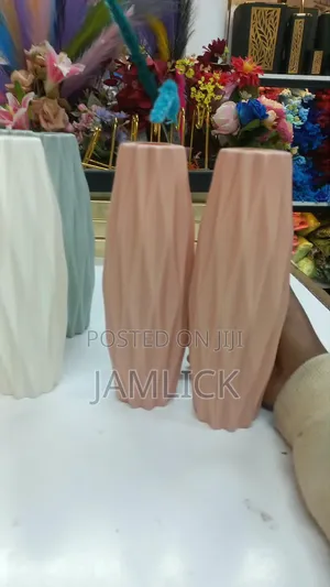 5pcs Chombo cha Mahindi cha Plastiki - KES 350 Kila Moja