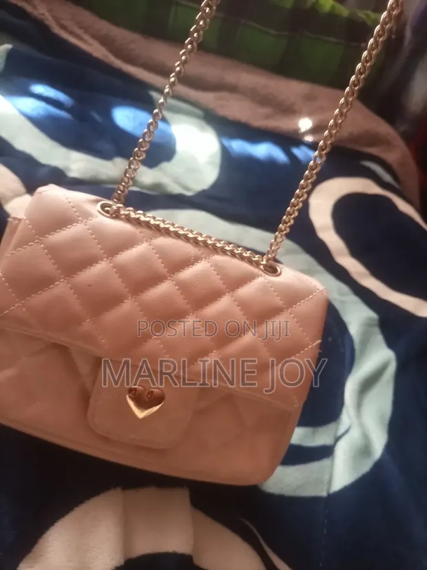 Stylish Pink Shoulder Bag - Elegant & Casual - 1