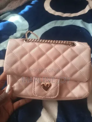 Stylish Pink Shoulder Bag - Elegant & Casual