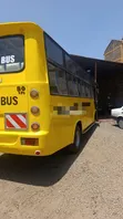 Isuzu NQR 2013 Basi - Njano - 5
