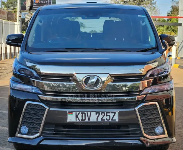 Toyota Vellfire 2018 - 1