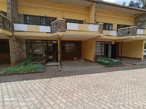 Commercial 3 Bedroom Maisonette for Office Use in Hurlingham