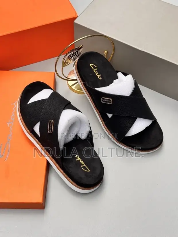 New Clarks Men's Crisscross Suede Sandals - 1