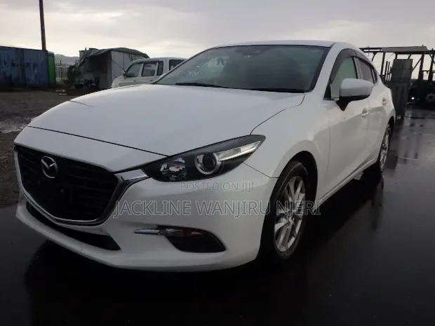 Mazda Axela 2016 Nyeupe - 1