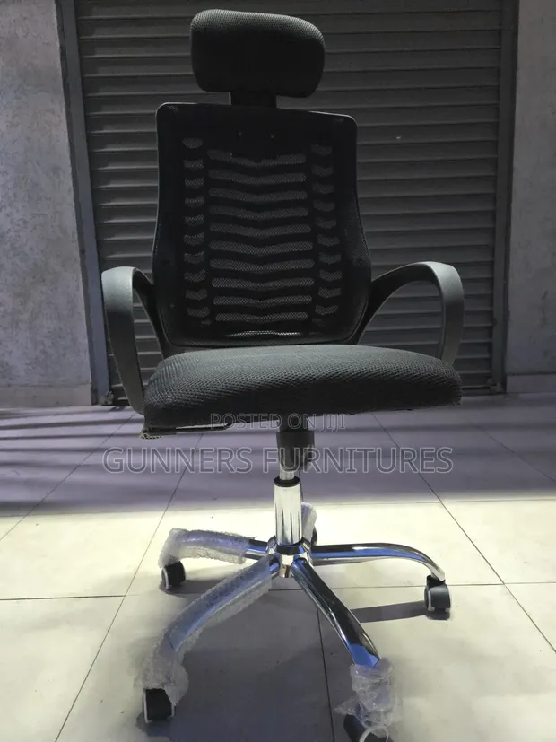 Kiti Kipya cha Ofisi cha High Back chenye Headrest - 1