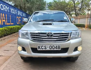 Toyota Hilux Double Cab 2012
