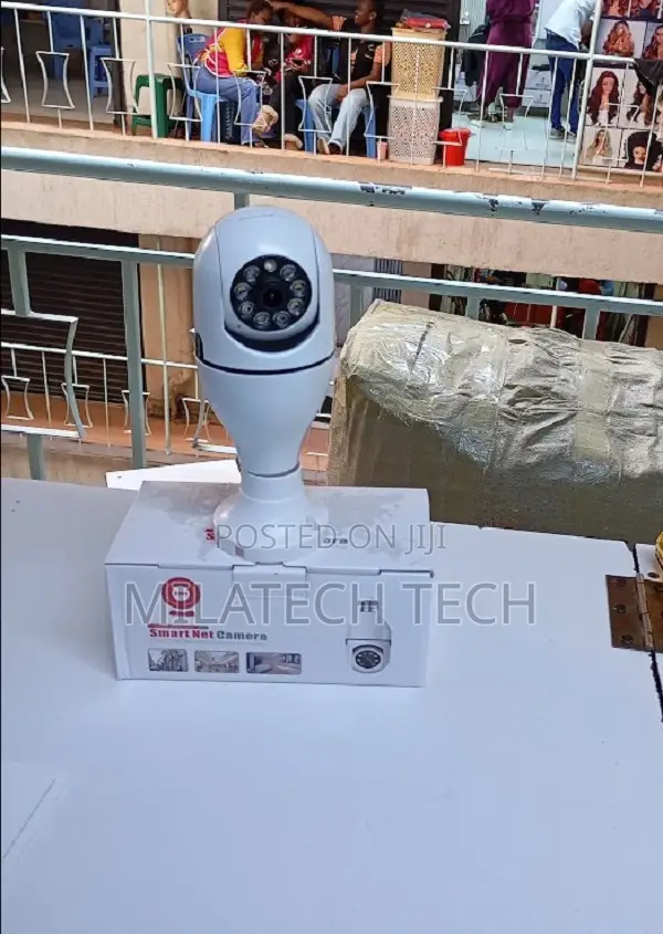 V380 WiFi 360° Pan Tilt Bulb Camera - 1