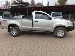Toyota Hilux Vigo 2016