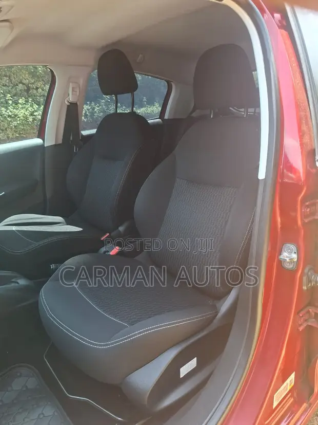 2018 Peugeot 208 Red - 1