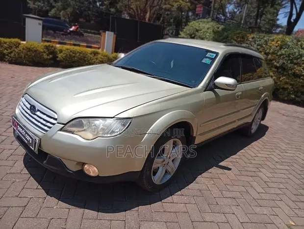 Subaru Outback 2008 Gold - 1